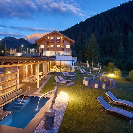 Hotel Comploj Adults Only Selva di Val Gardena Exterior foto