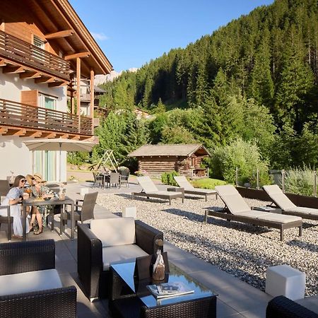 Hotel Comploj Adults Only Selva di Val Gardena Exterior foto