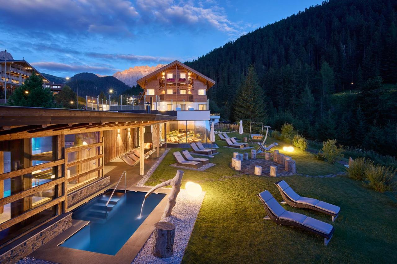 Hotel Comploj Adults Only Selva di Val Gardena Exterior foto